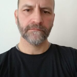 تصویر هنرمند Zsolt Páll تصویر هنرمند Zsolt Páll
