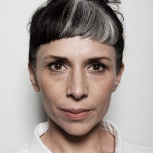 تصویر هنرمند Caroline Gay تصویر هنرمند Caroline Gay