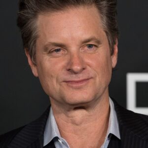 تصویر هنرمند Shea Whigham