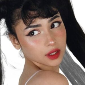 تصویر هنرمند Aina Ashley Roque تصویر هنرمند Aina Ashley Roque