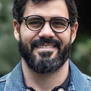تصویر هنرمند Juliano Cazarré تصویر هنرمند Juliano Cazarré
