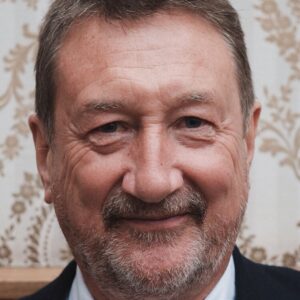 تصویر هنرمند Steven Knight