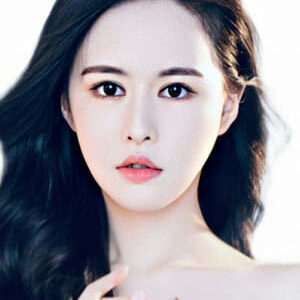 تصویر هنرمند Yun Qianqian تصویر هنرمند Yun Qianqian
