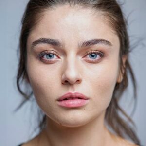 تصویر هنرمند Ayça Ayşin Turan تصویر هنرمند Ayça Ayşin Turan