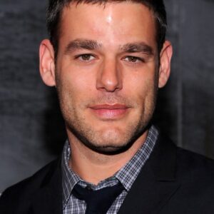 تصویر هنرمند Ivan Sergei تصویر هنرمند Ivan Sergei