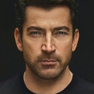 تصویر هنرمند Kenan İmirzalıoğlu