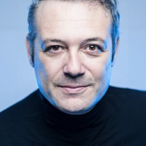 تصویر هنرمند Levent Üzümcü