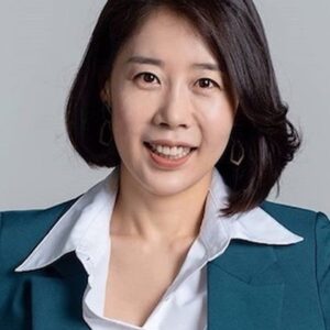 Photo of artist Kim Ro-sa
