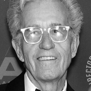 Photo of artist Gordon Hunt