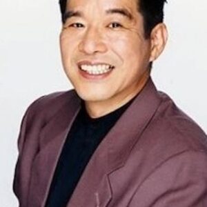 Photo of artist Kazumi Tanaka