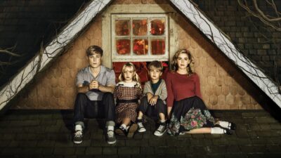 Teaser for Flowers in the Attic